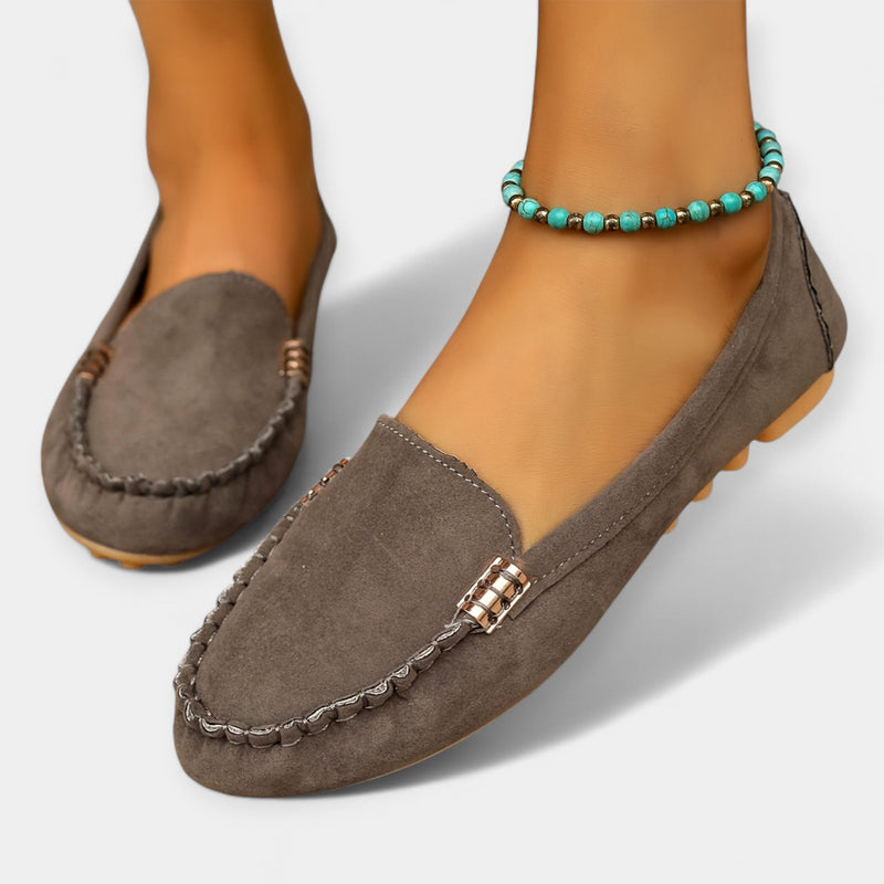 Loafers με Μεταλλική Λεπτομέρεια