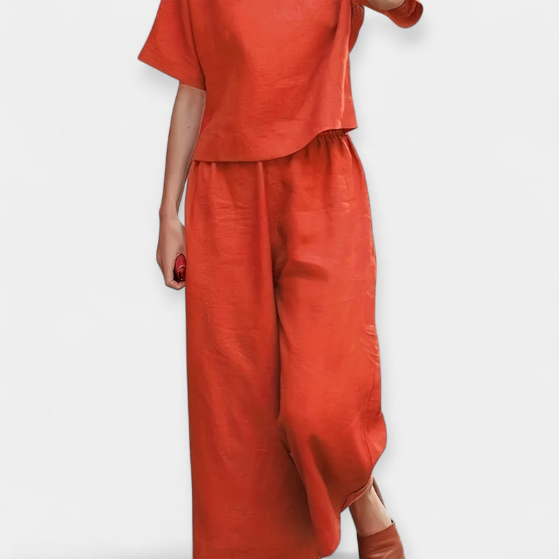 Αέρινο Σετ Παντελονιού με Κοντομάνικη